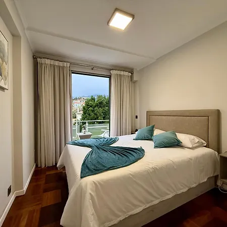 Center Apartment *